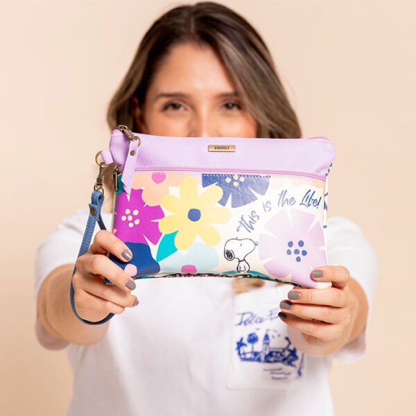 COSMETIQUERA PARA MUJER TOGO SNOOPY EN CUERO VEGANO CON PULSERA - Imagen 5
